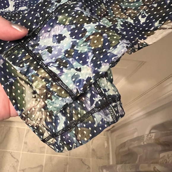 Lululemon Runbeam Hoodie - Picture 10 of 12